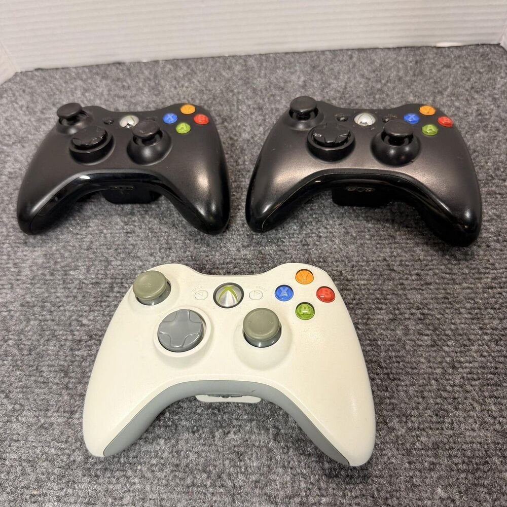 Microsoft Xbox 360 Wireless Controllers Lot Of 3 Black White Tested Pad